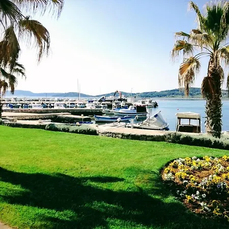 Apartment In With Sea View, Terrace, Air Conditioning, Wifi Vodice